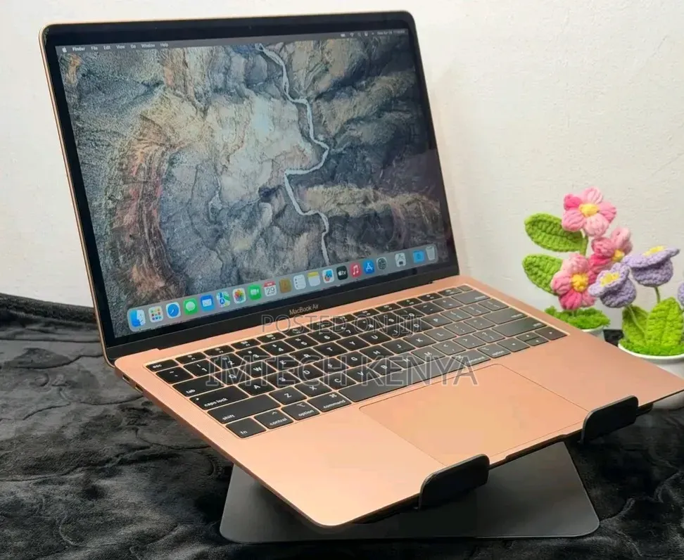 Laptop Apple MacBook Air 2018 8GB Intel Core i5 SSD 256GB