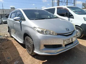 Toyota Wish 2017 Silver