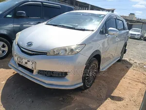 Toyota Wish 2017 Silver