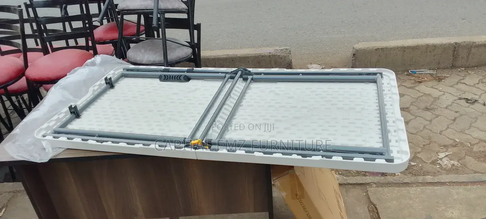 Foldable Table