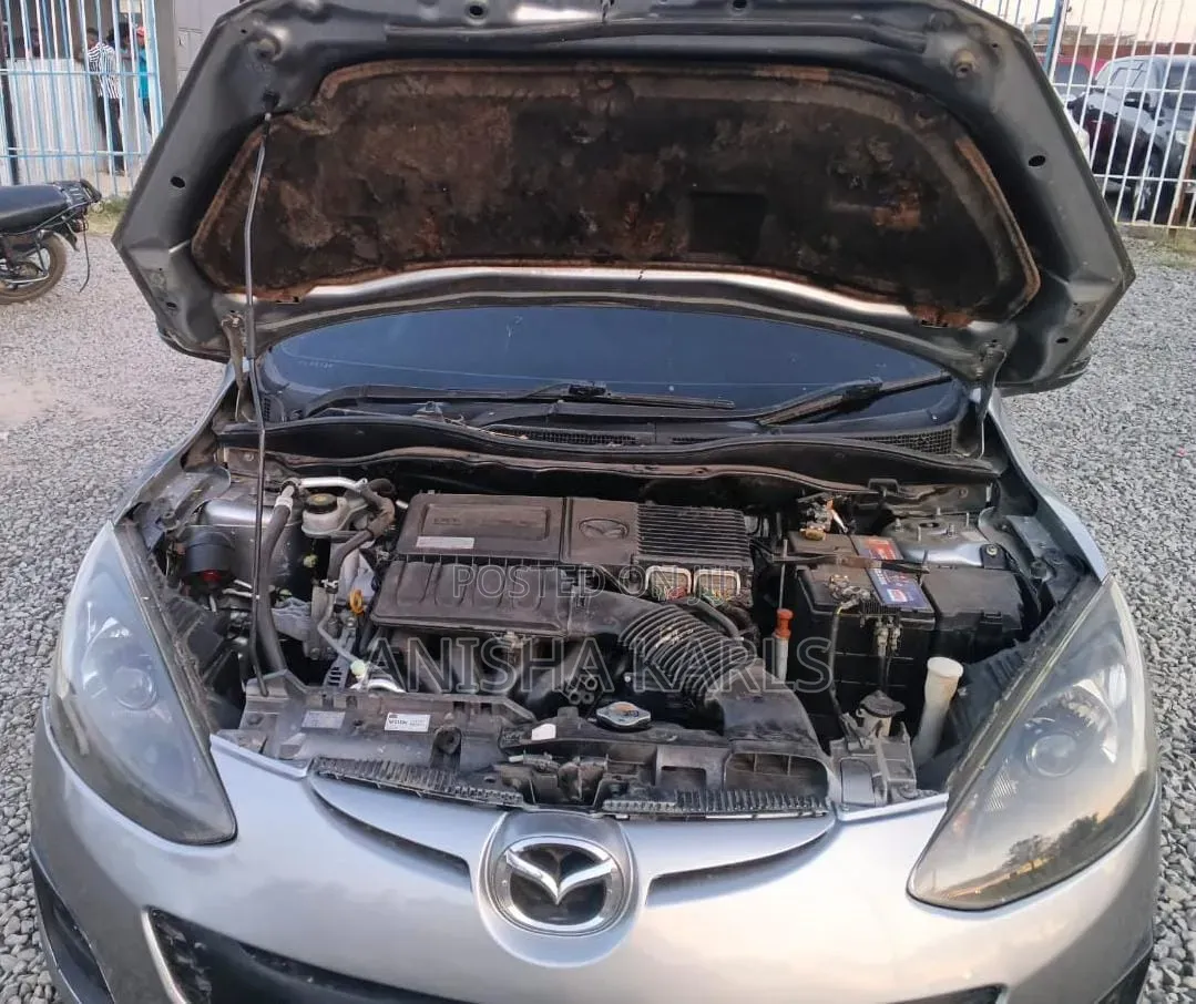 Mazda Demio 2013 Gray