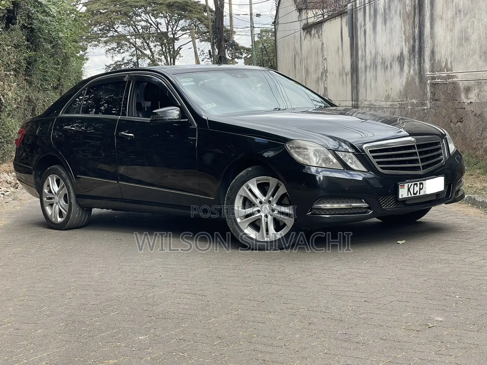 Mercedes-Benz E300 2011 Black