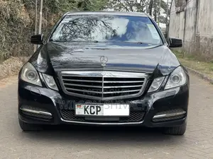 Mercedes-Benz E300 2011 Black