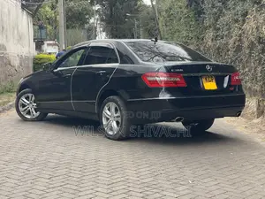 Mercedes-Benz E300 2011 Black