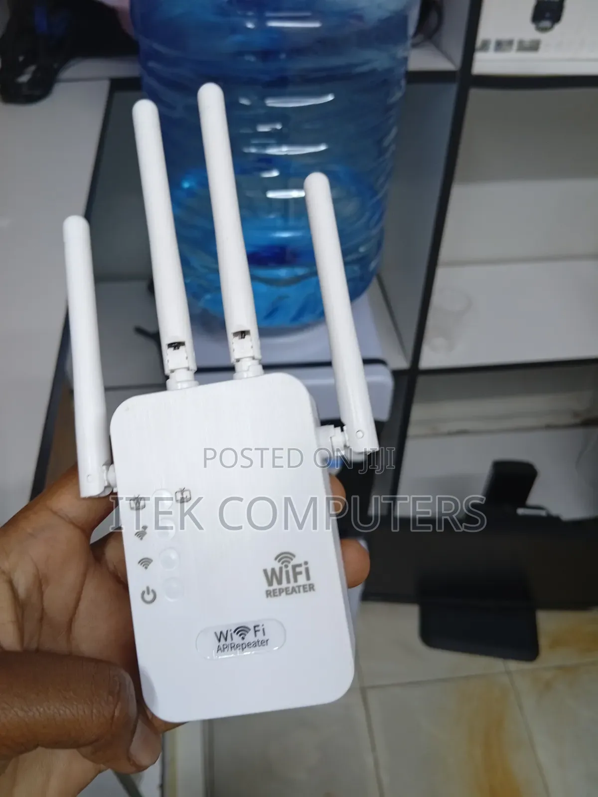 300Mbps WiFi Extender for Seamless Browsing and Entertainment
