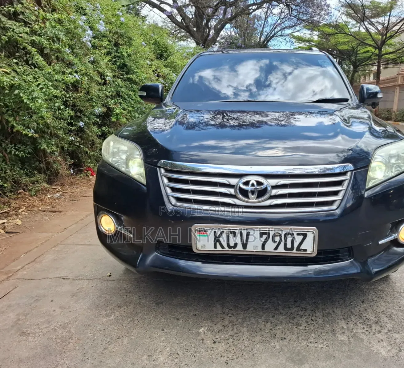 Toyota Vanguard 2012 Black