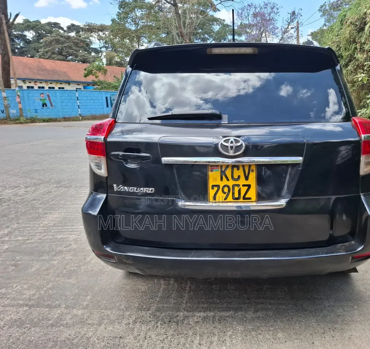 Toyota Vanguard 2012 Black