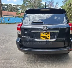 Toyota Vanguard 2012 Black
