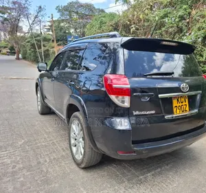 Toyota Vanguard 2012 Black