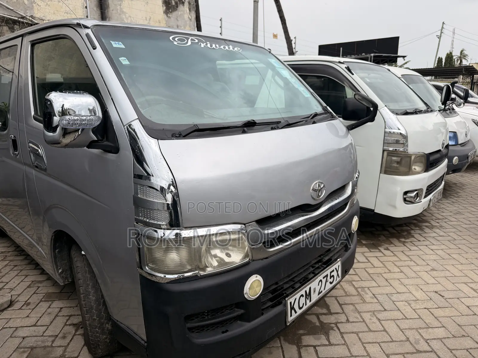 Toyota HiAce 2010 Silver