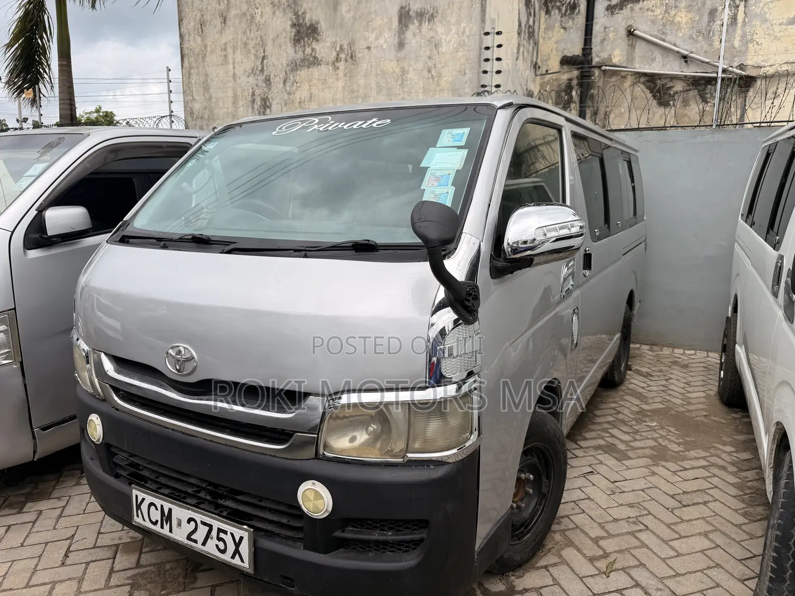 Toyota HiAce 2010 Silver