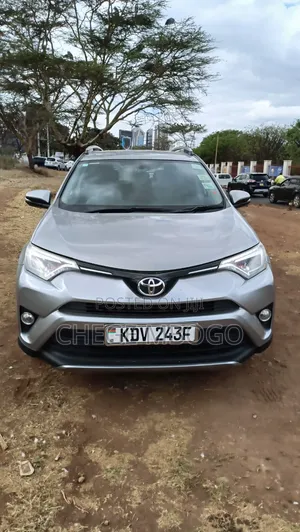 Toyota RAV4 2017 Silver
