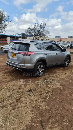Toyota RAV4 2017 Silver