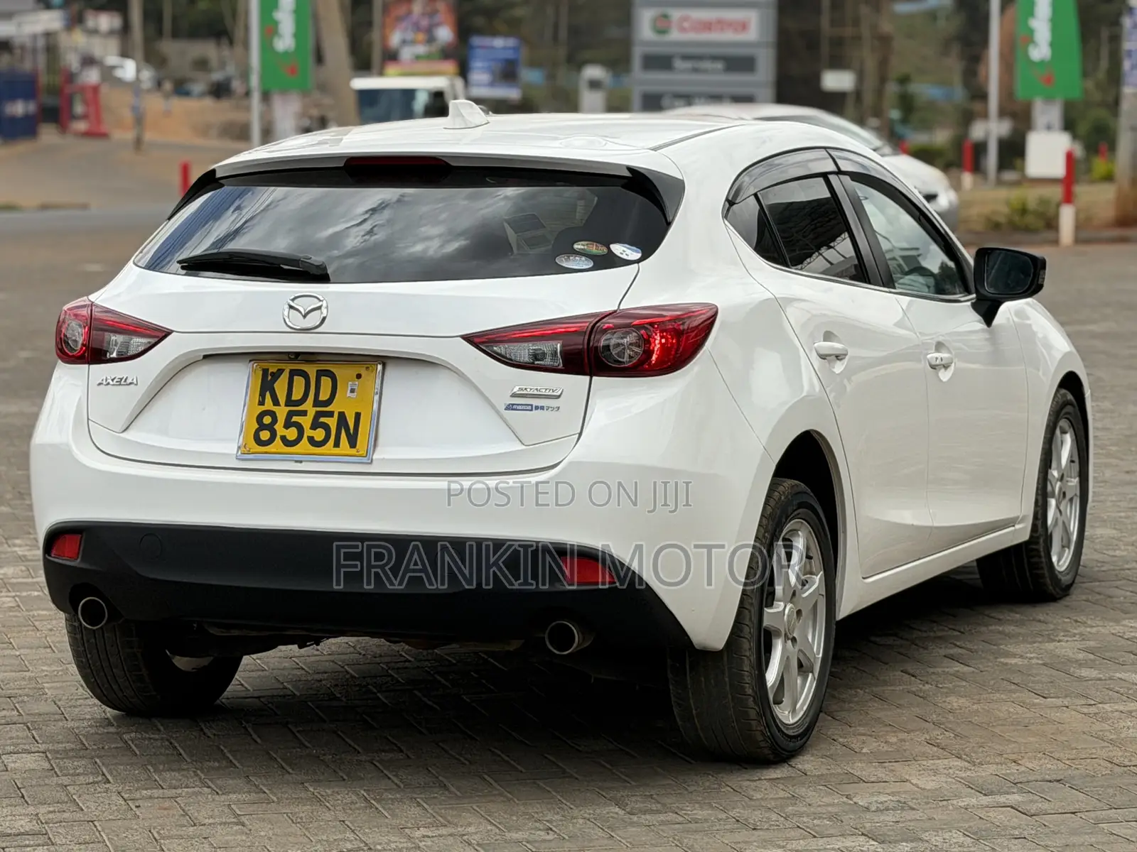 Mazda Axela SV Premium 2014 White