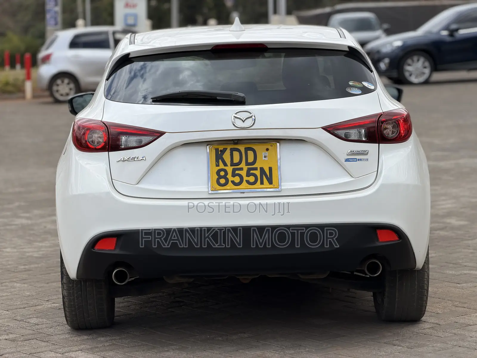 Mazda Axela SV Premium 2014 White