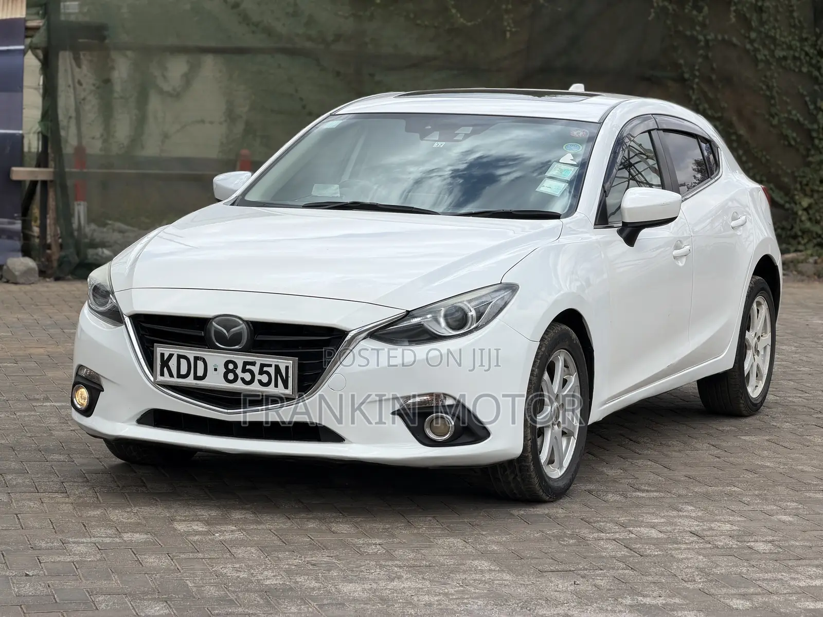 Mazda Axela SV Premium 2014 White
