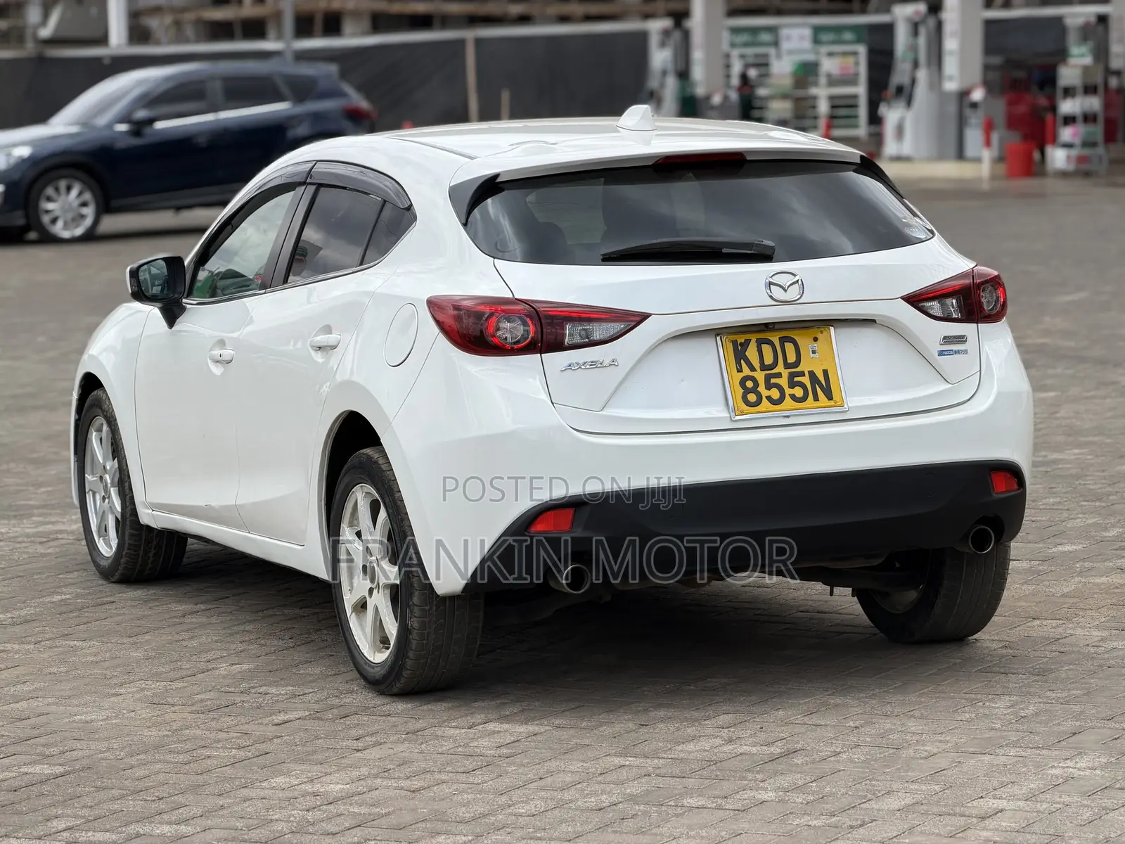 Mazda Axela SV Premium 2014 White