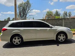 Subaru Outback 2.5i CVT 2012 White