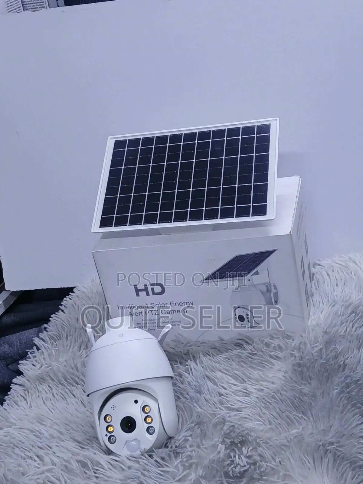 4MP WiFi UBOX Solar PTZ Outdoor Security Night Vision & Two-Way Audio