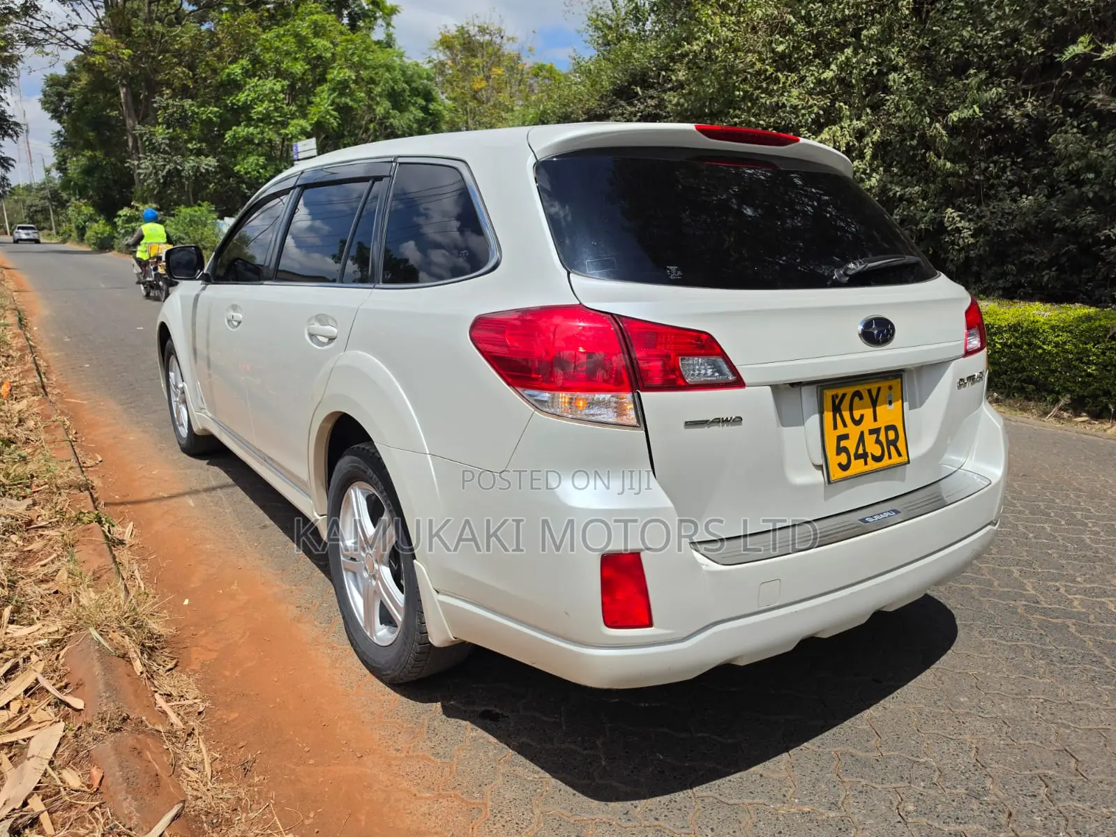 Subaru Outback 2.5i CVT 2012 White