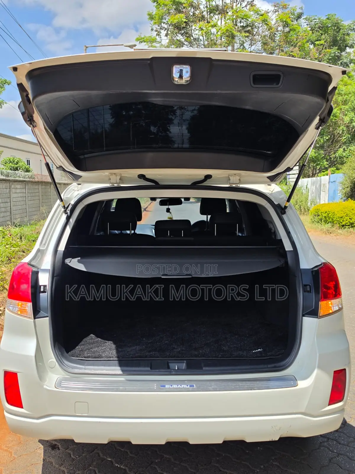 Subaru Outback 2.5i CVT 2012 White