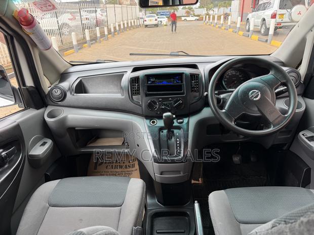 Nissan NV200 2012 White - thumbnail 9