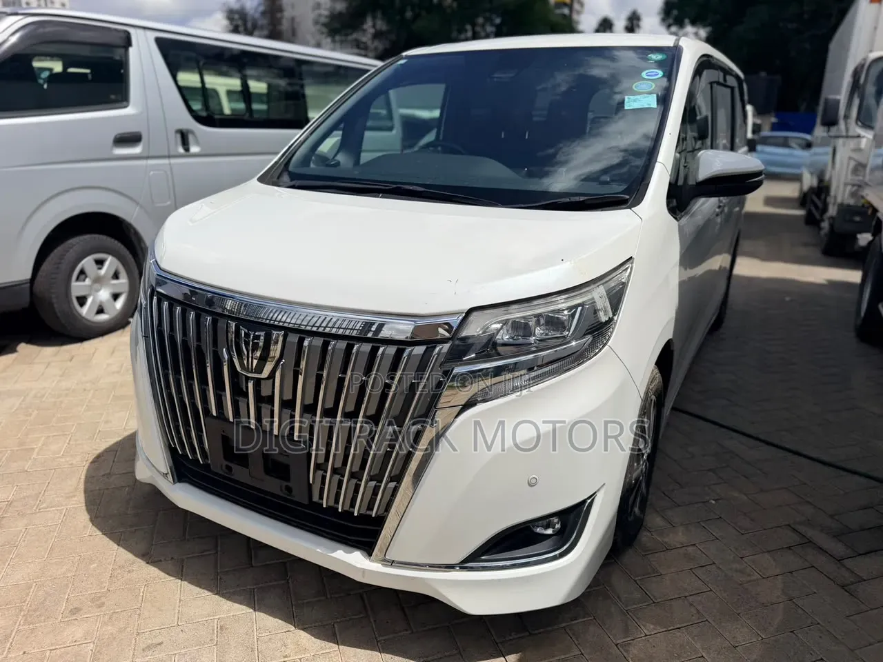 Toyota Esquire 2018 White