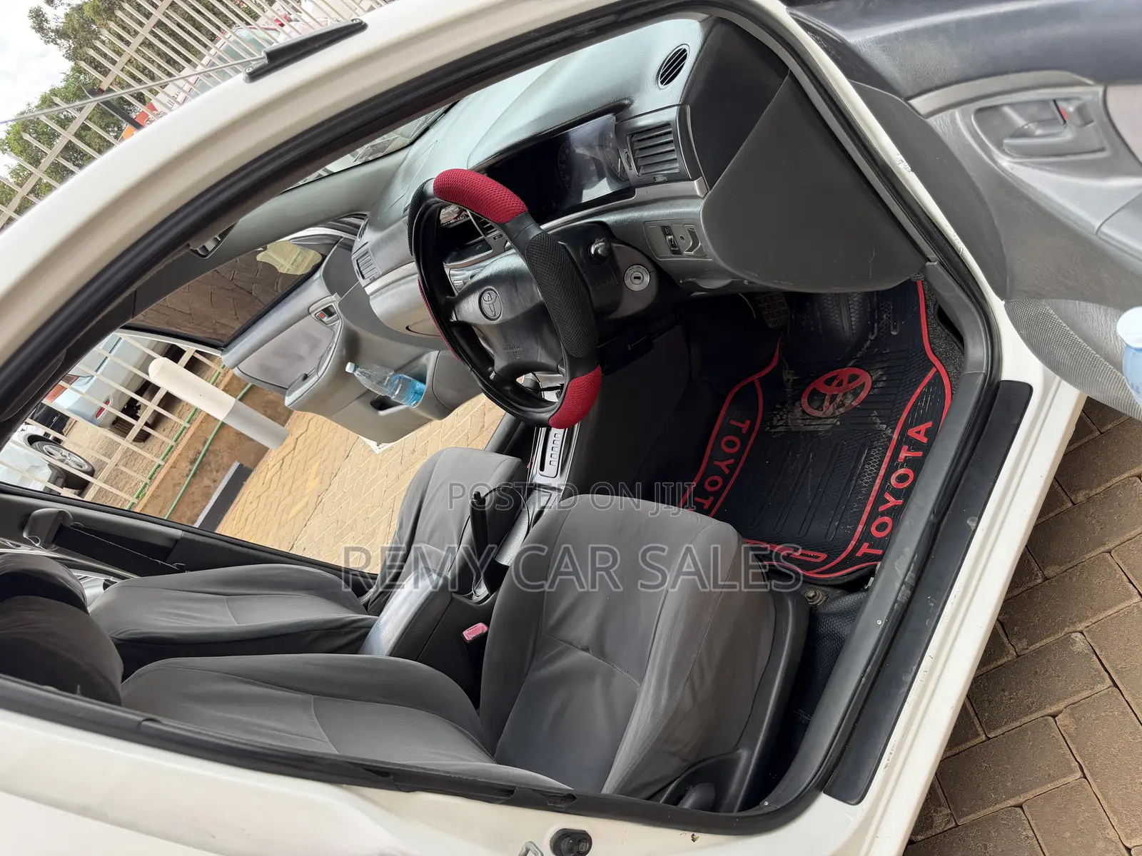 Toyota Corolla 2005 White