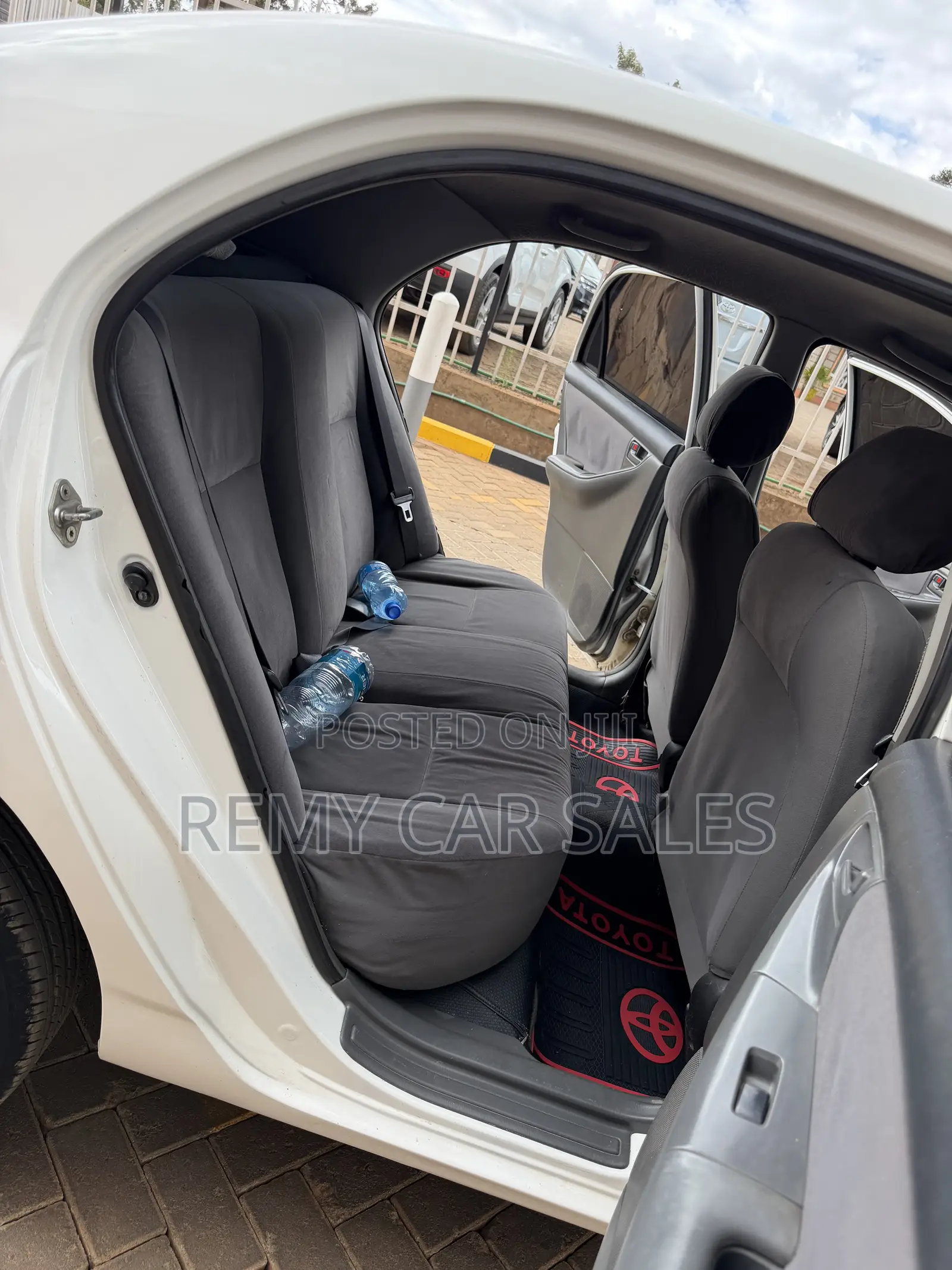 Toyota Corolla 2005 White