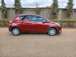 Toyota Vitz 2017 Red