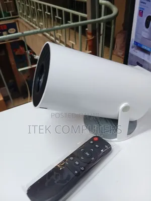Reliable WiFi Hy300 Pro Android Projector for Smart Media Access