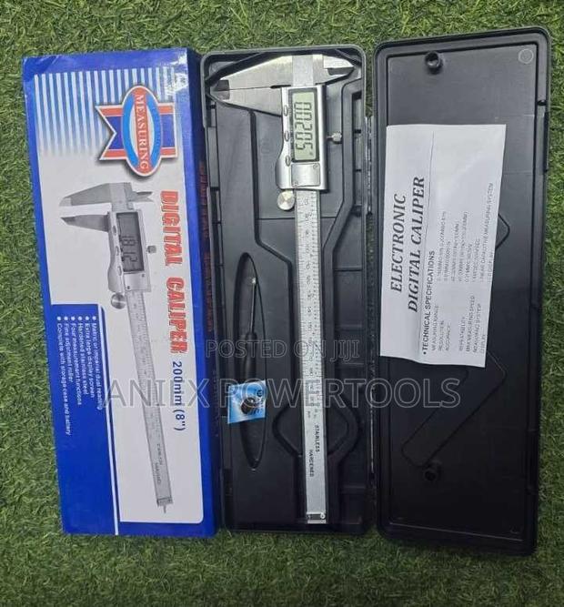 200mm (8-Inch) Electronic Digital Caliper - main view