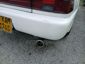 Toyota Corolla 2001 White