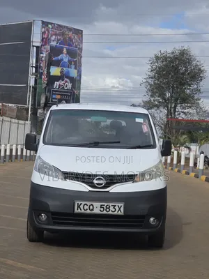 Nissan NV200 2012
