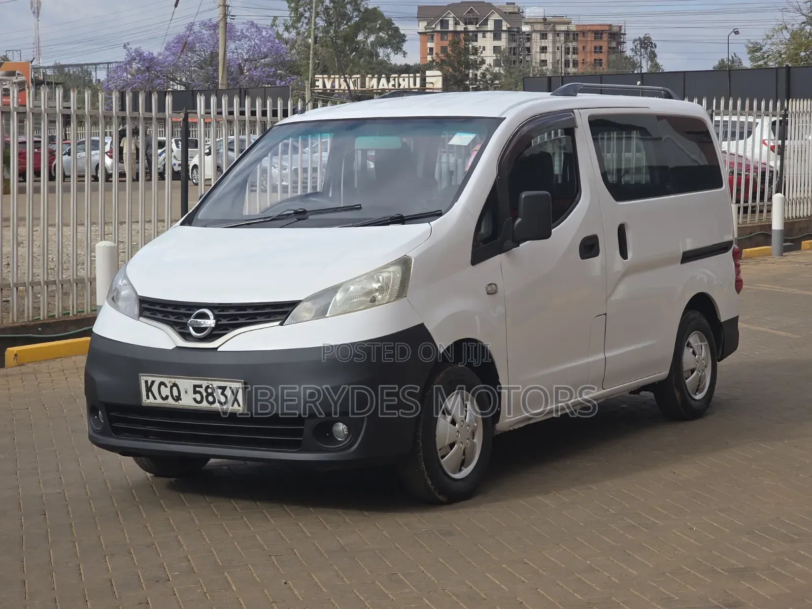 Nissan NV200 2012