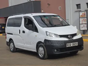 Nissan NV200 2012