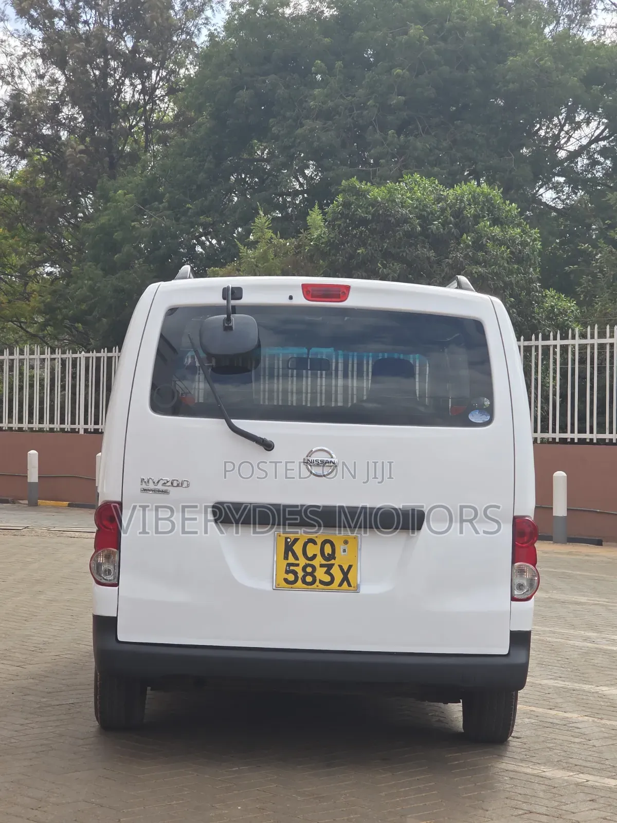 Nissan NV200 2012