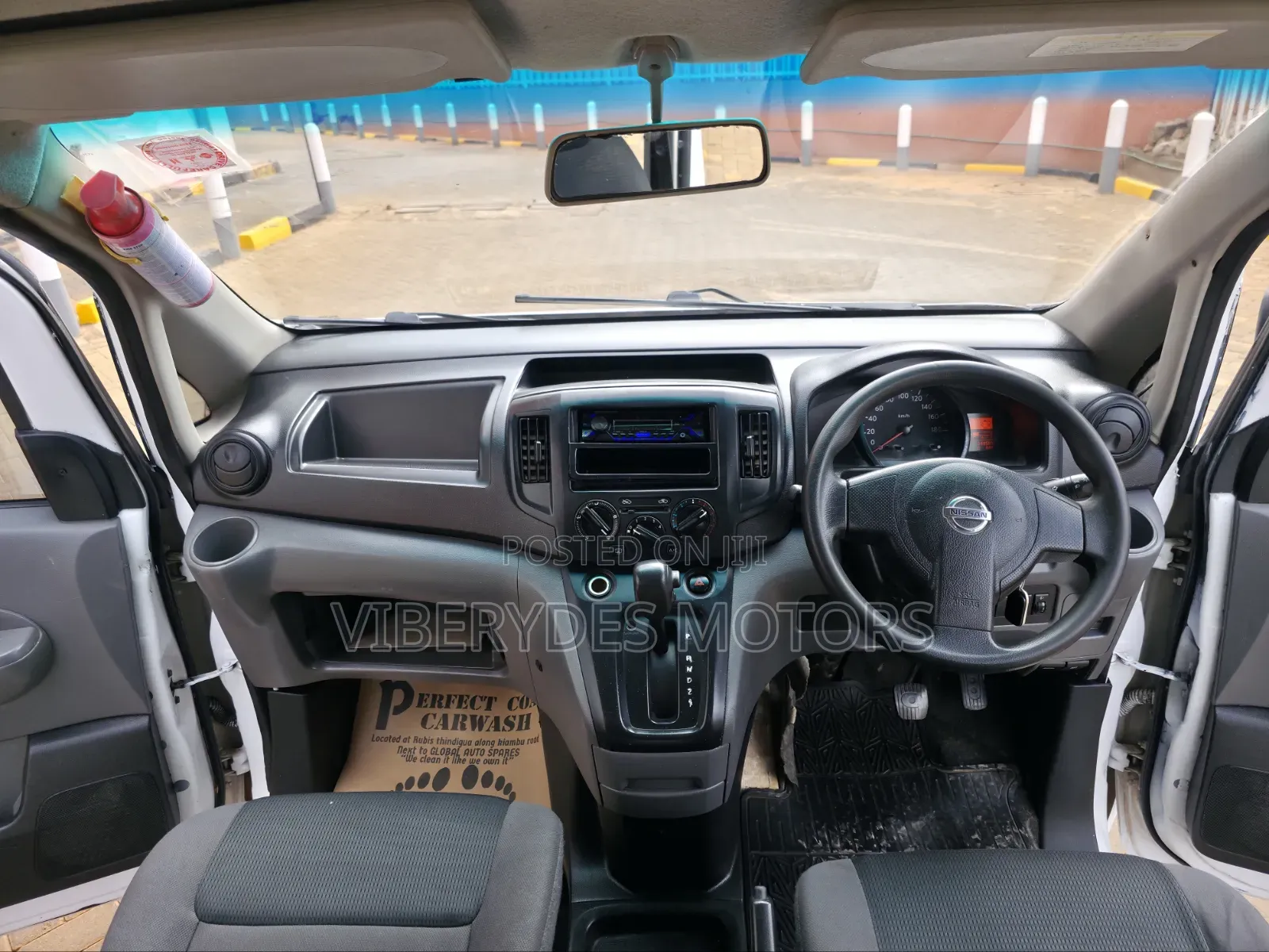 Nissan NV200 2012