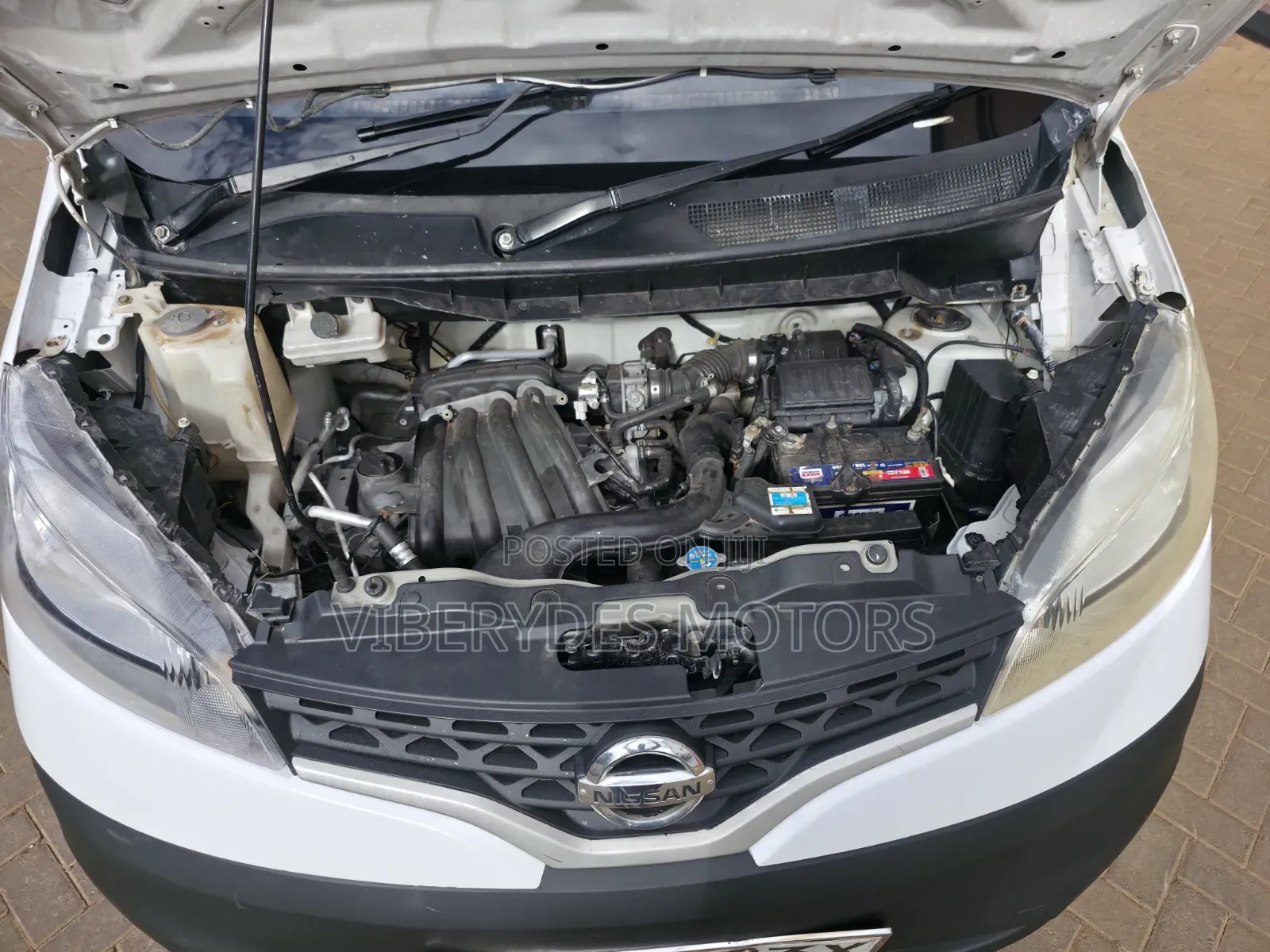 Nissan NV200 2012