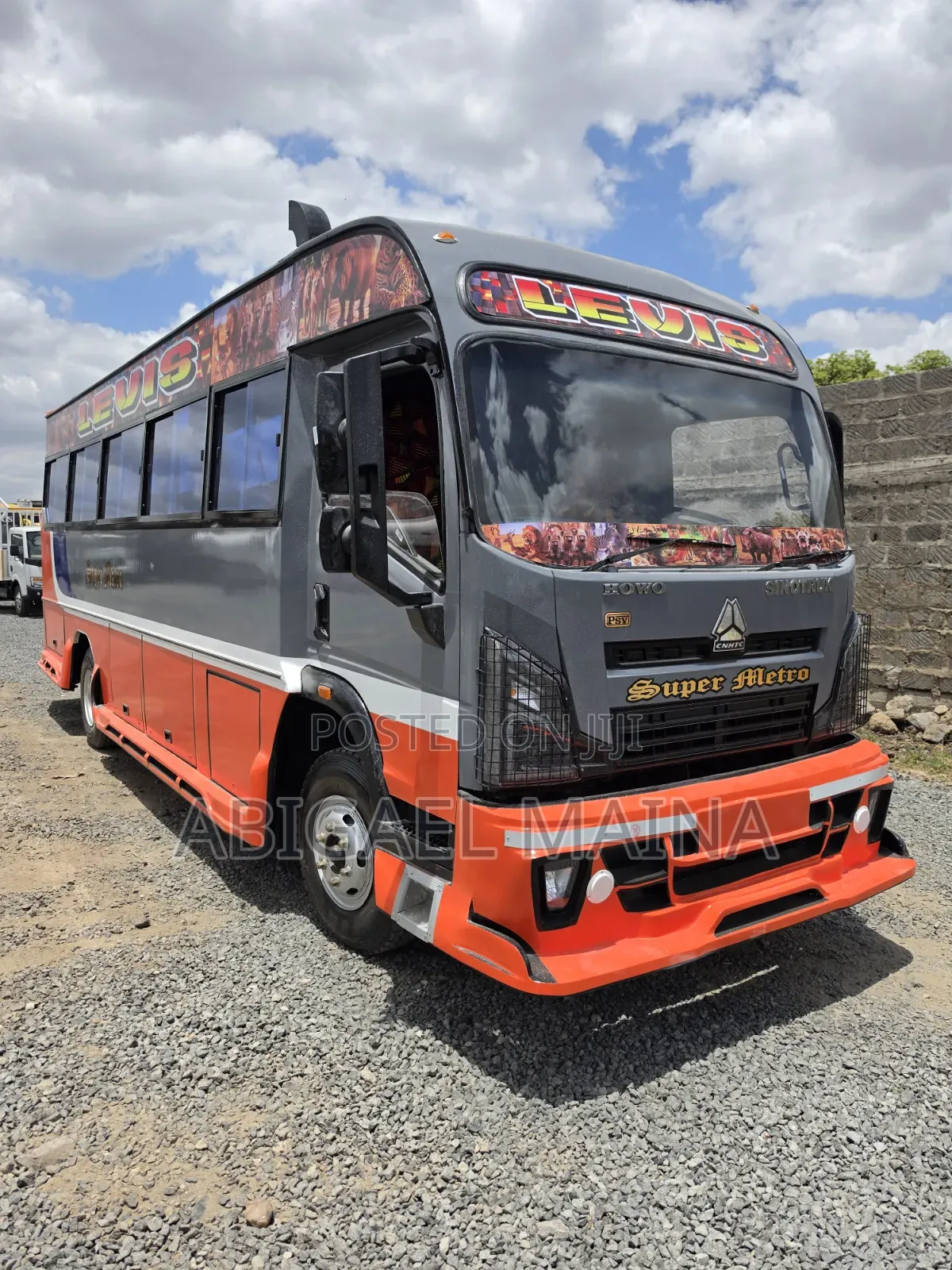 New Bus 2025 Orange