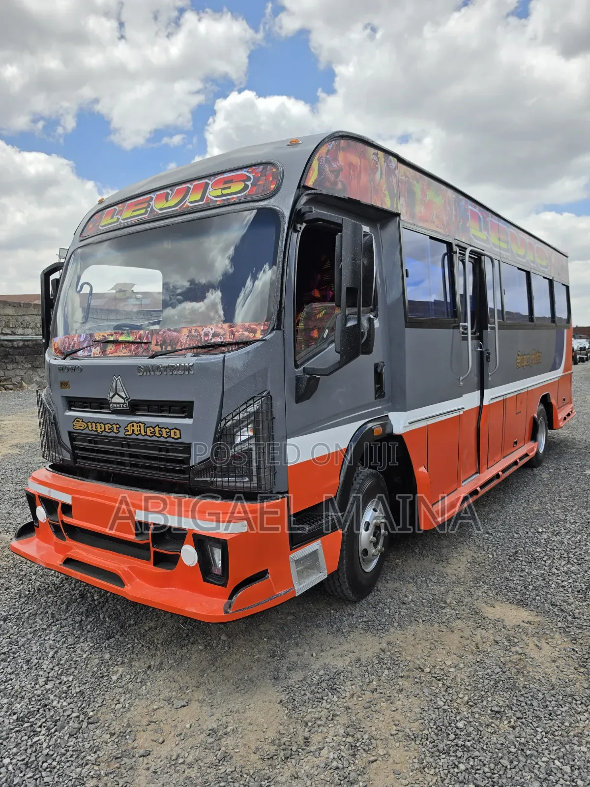 New Bus 2025 Orange
