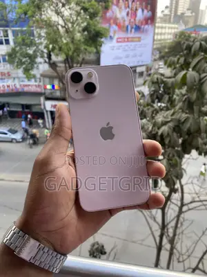 Apple iPhone 13 128 GB Pink
