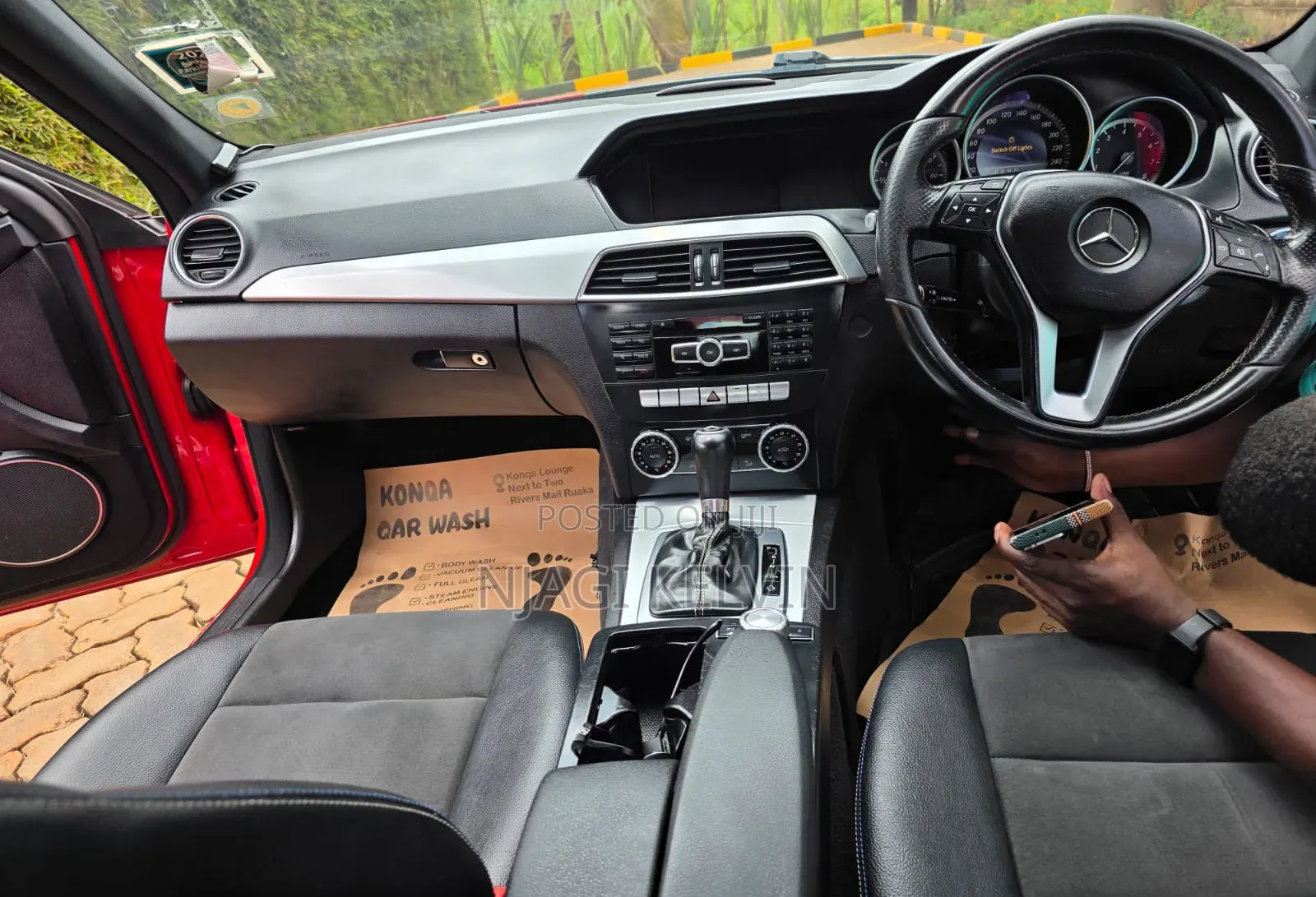 Mercedes-Benz C180 2014 Red