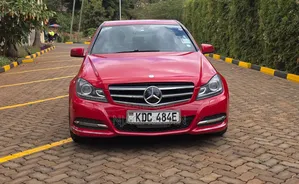 Mercedes-Benz C180 2014 Red
