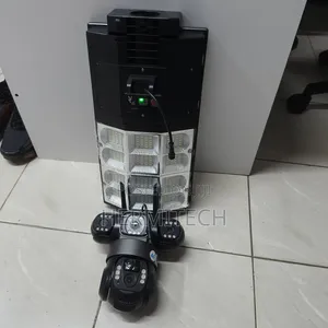 300W 4G Floodlight CCTV With Triple-Lens Coverage