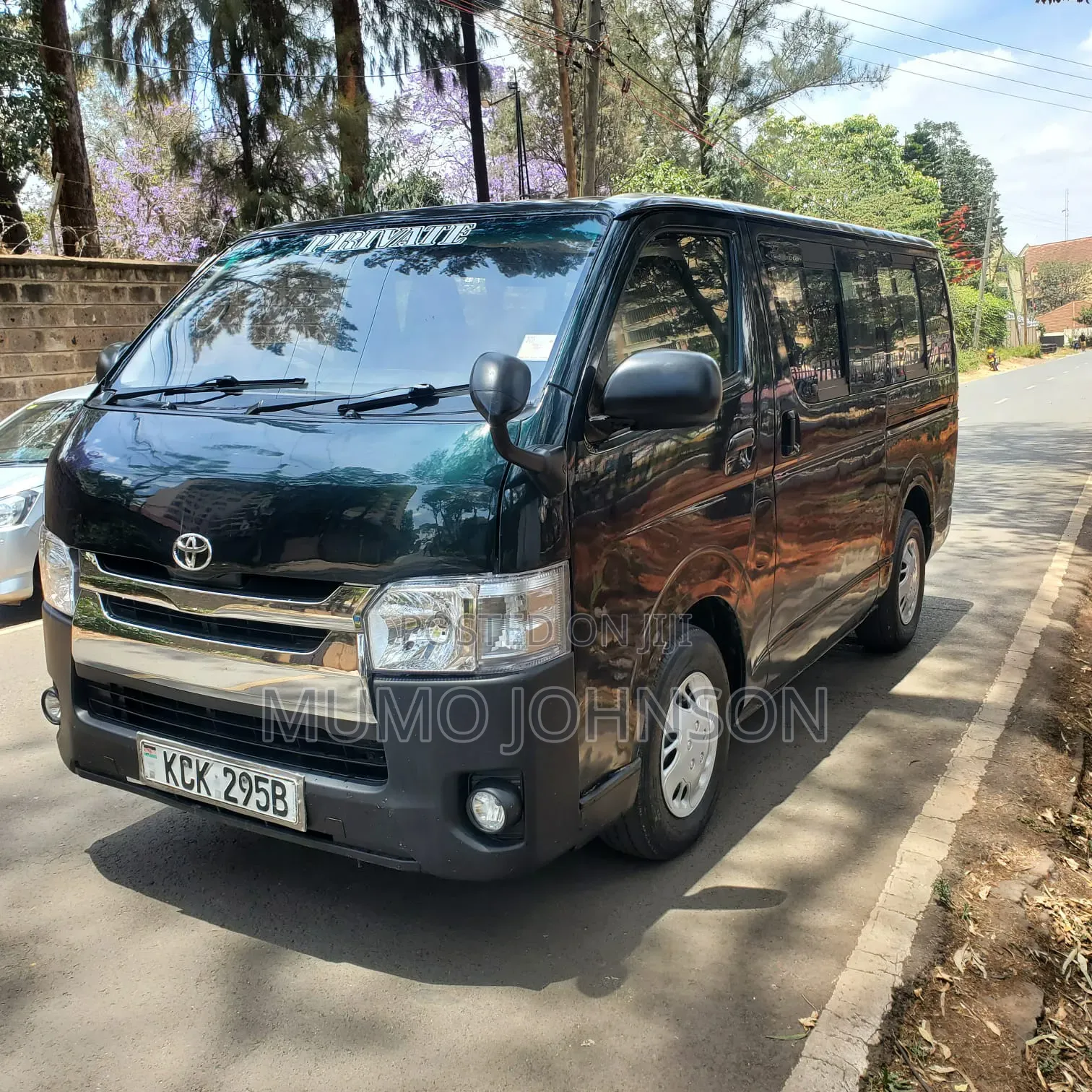 Toyota HiAce 2012 Green