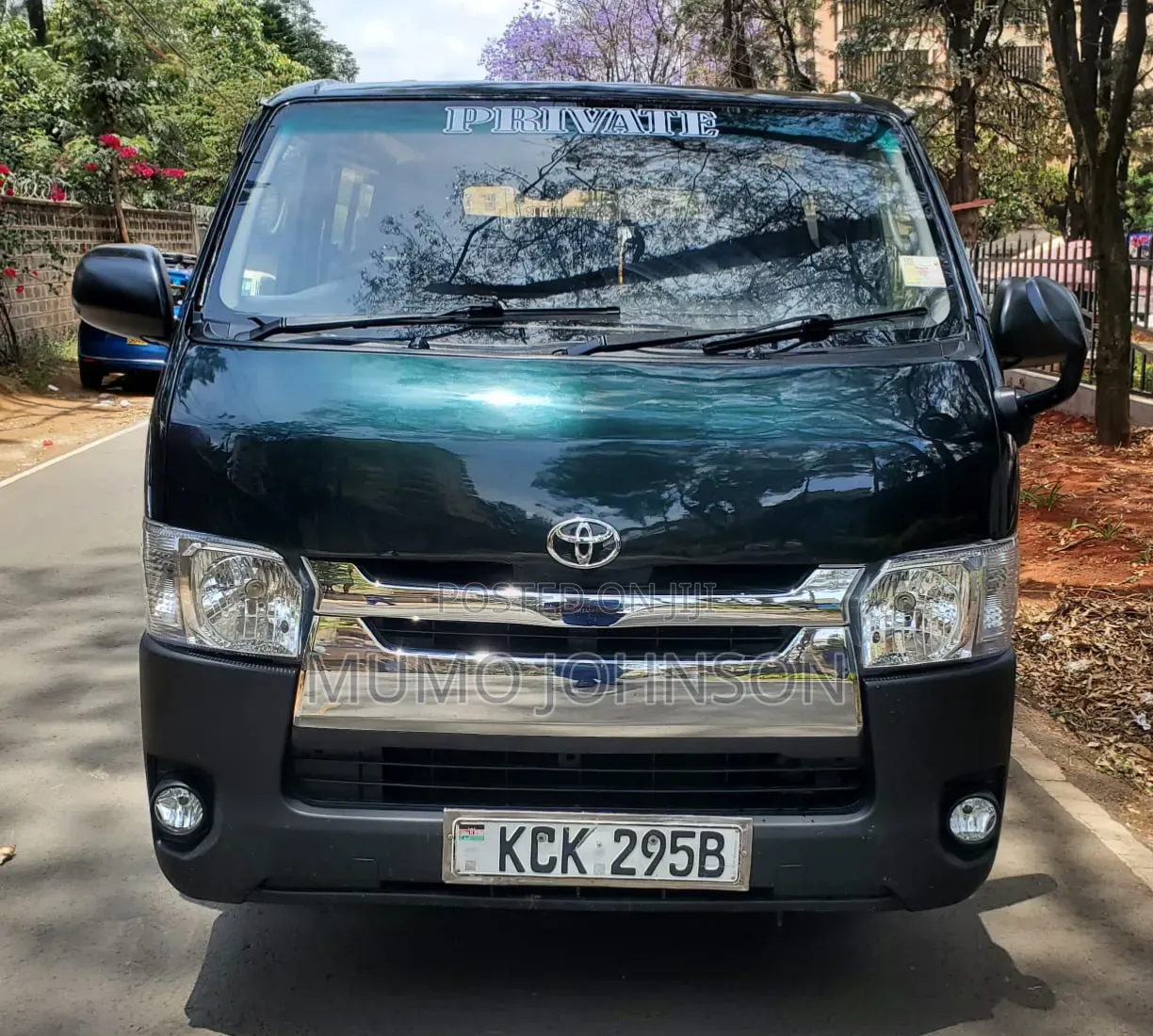 Toyota HiAce 2012 Green