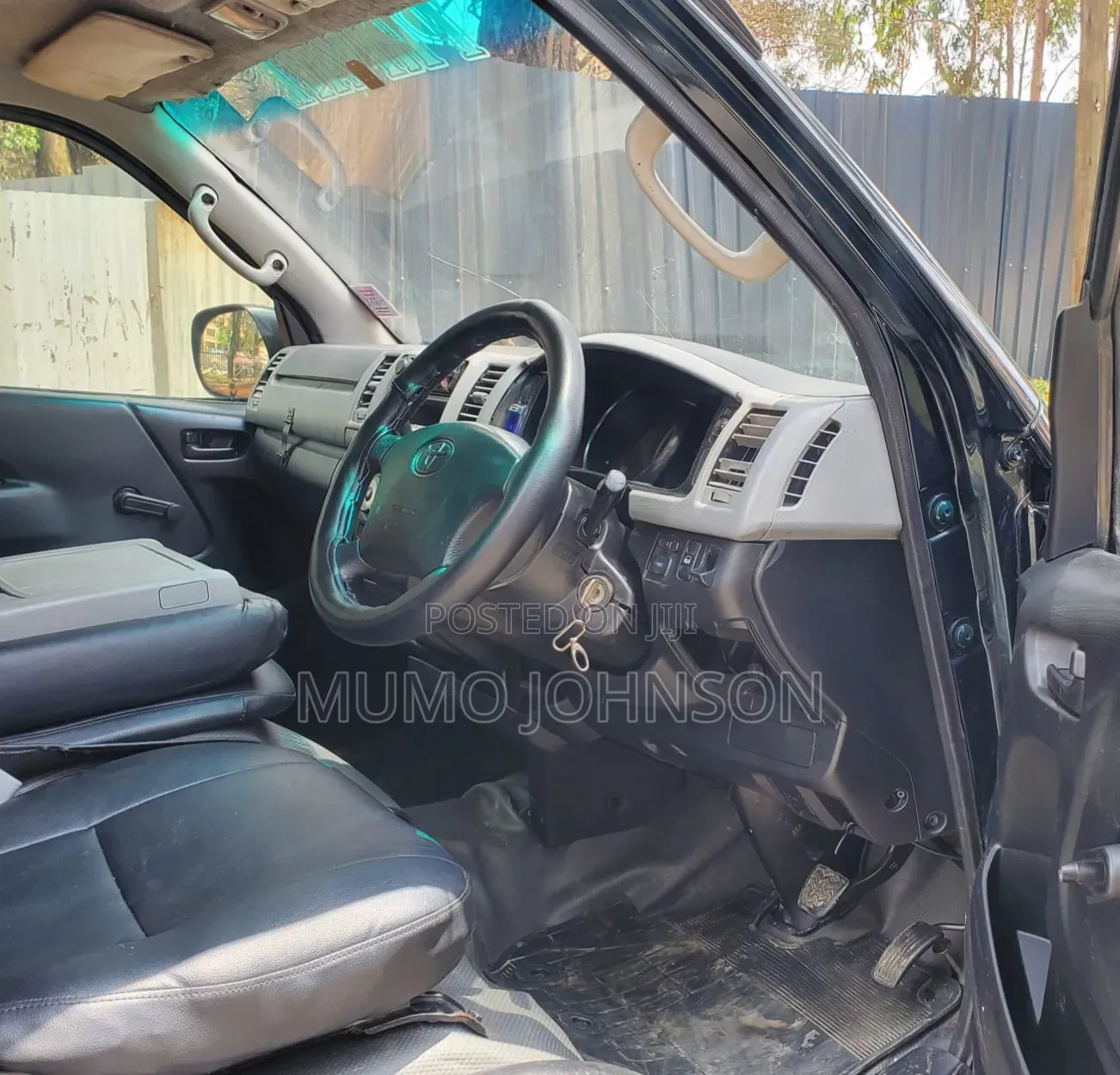 Toyota HiAce 2012 Green