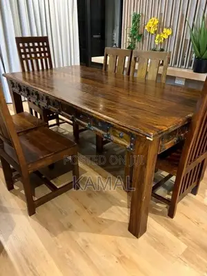 Elegant Solid Wood Dining Table With 6 Chairs