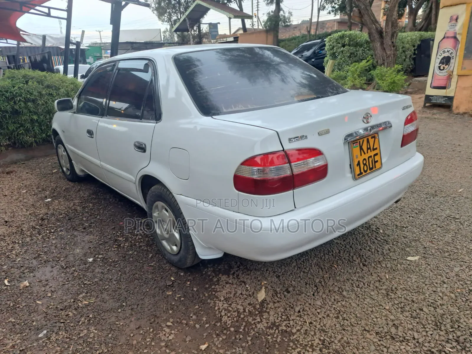 Toyota Corolla 1998 White